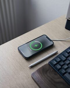 【Taskerレシピ】充電が完了したらスマホにしゃべって教えてもらおう