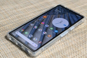 【Taskerレシピ】スマホがスリープ時にのみバッテリーセーバーをオンにする