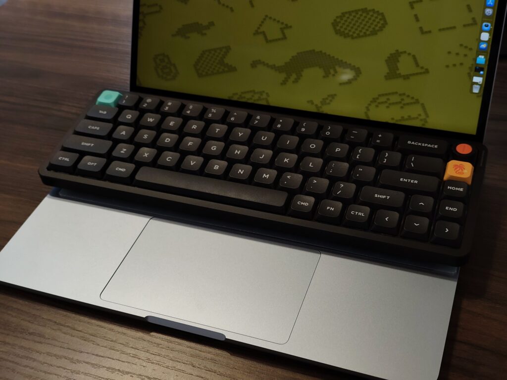 ダイソーのPPシート1枚で完成するキーボードブリッジを自作する。MacBook Air用の最軽量尊師スタイル 12 PPシートとmacbook air