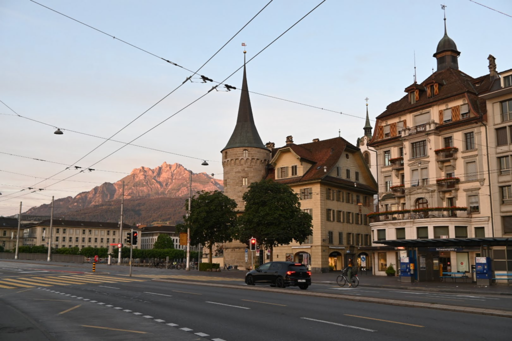 【スイス旅行記 前編】夫婦でワンバッグ!元刑務所ホテルから絶景のグリンデルワルトへ(6/4〜6/7) 19 【スイス旅行記 前編】夫婦でワンバッグ!元刑務所ホテルから絶景のグリンデルワルトへ(6/4〜6/7) 5362f2c0 image