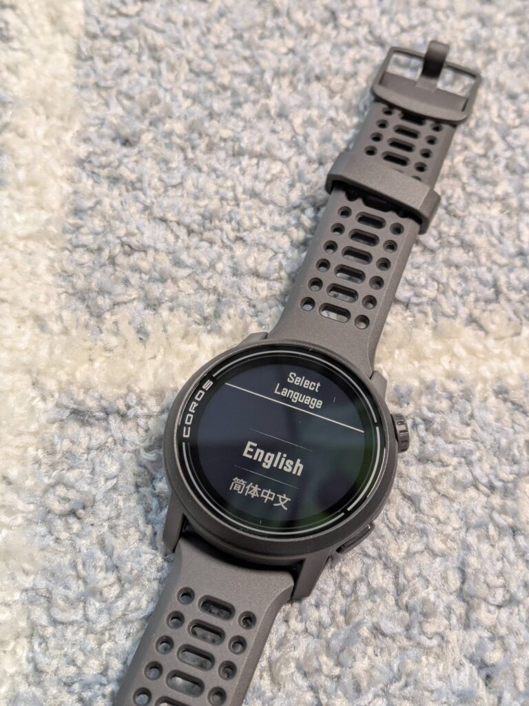 COROS PACE 3長期レビュー 1年使って分かった軽量高コスパランニングウォッチ 8 COROS PACE 3の言語選択画面