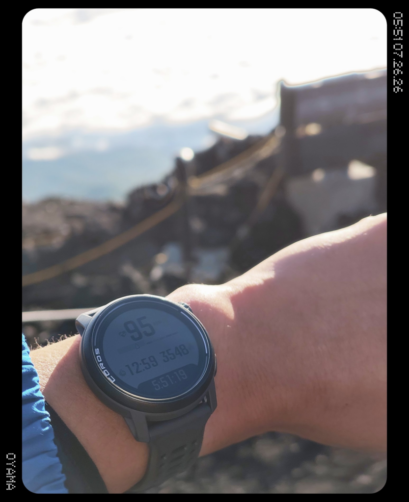 COROS PACE 3長期レビュー 1年使って分かった軽量高コスパランニングウォッチ 9 COROS PACE 3を登山中に装着