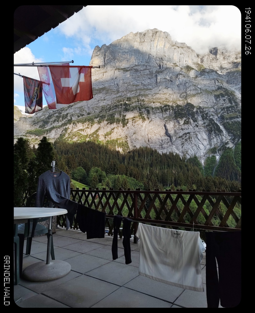 【スイス旅行記 前編】夫婦でワンバッグ!元刑務所ホテルから絶景のグリンデルワルトへ(6/4〜6/7) 39 【スイス旅行記 前編】夫婦でワンバッグ!元刑務所ホテルから絶景のグリンデルワルトへ(6/4〜6/7) e055c1c8 image